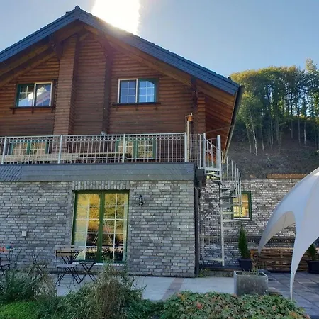 In Wiesen Mit Privatem Pool Vakantiehuis