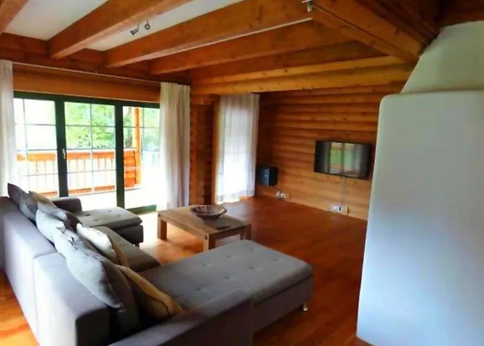 بيت للعطل In Wiesen Mit Privatem Pool هيلينثال