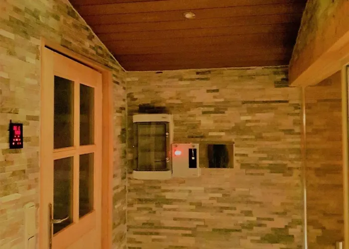 In Wiesen Mit Privatem Pool بيت للعطل هيلينثال