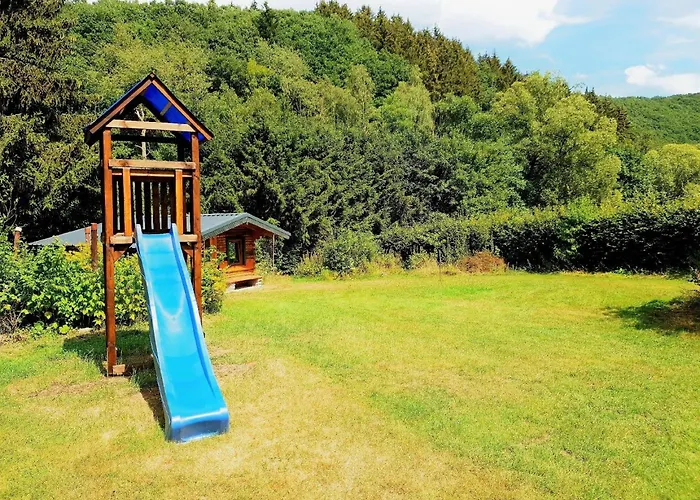 بيت للعطل In Wiesen Mit Privatem Pool هيلينثال